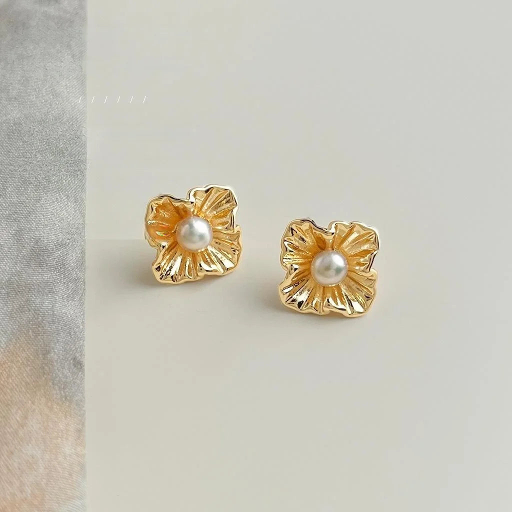 Elegant Luxury 14K Gold Plated Copper Freshwater Pearl Flower Stud Earrings