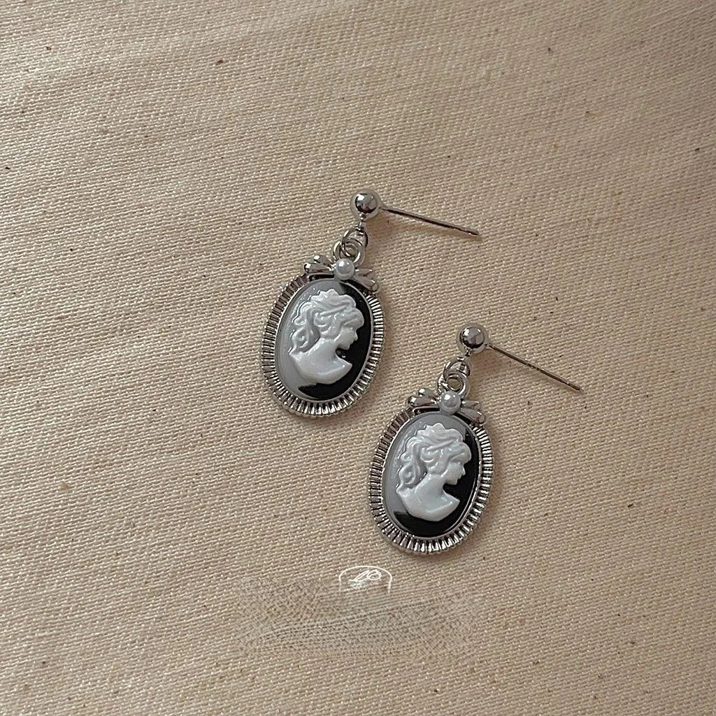 French Vintage Copper Oval Portrait Bow Relief Stud Earrings Elegant Palace Style Jewelry