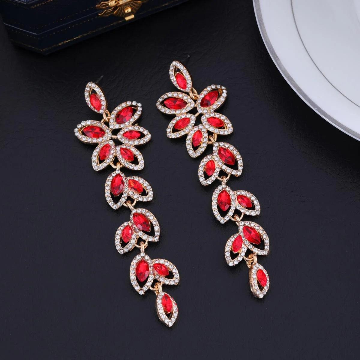 Elegant Green Crystal Leaf Tassel Earrings, Alloy Rhinestone Long Drop Earrings For Wedding Party Gift