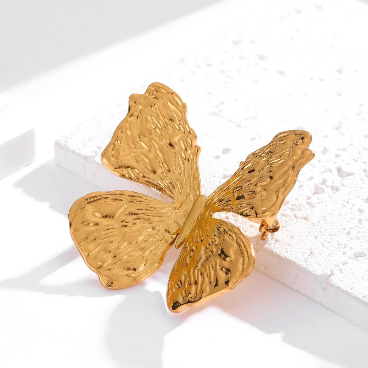 Elegant 3D Gold Alloy Butterfly Brooch With Textured Wings, Luxury Lapel Pin Corsage Suit Accessory Gift