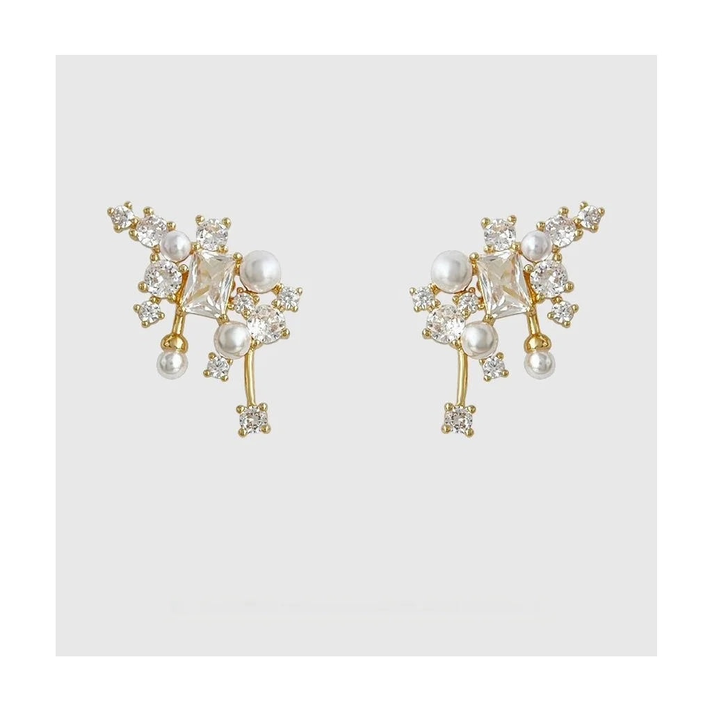 Original Design Sweet Elegant 14K Plated Copper Star Stud Earrings With Pearl And Micro Pave Zircon