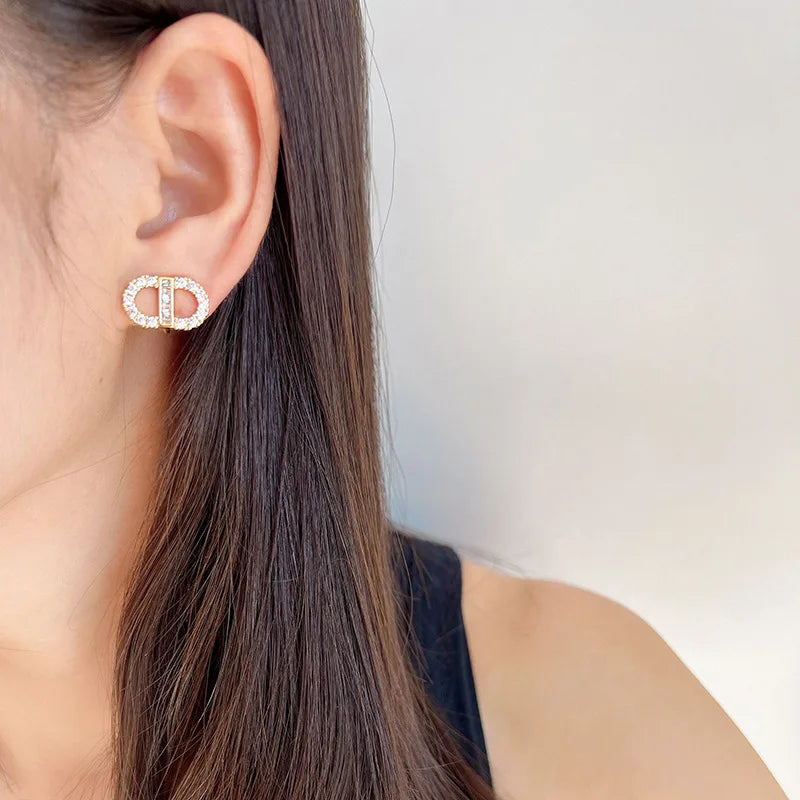 Luxury Zircon Pave Double Circle Letter Stud & Clip On No Piercing Gold Alloy Fashion Earrings