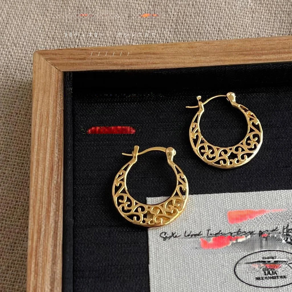 Vintage Copper Hollow Floral Geometric Stud Earrings French Court Light Luxury Jewelry
