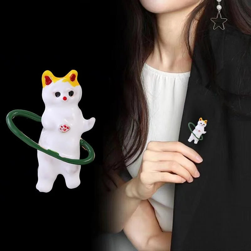 Cute Enamel Cat Hula Hoop Brooch, Creative Pet Animal Lapel Pin Corsage Suit Accessory Gift