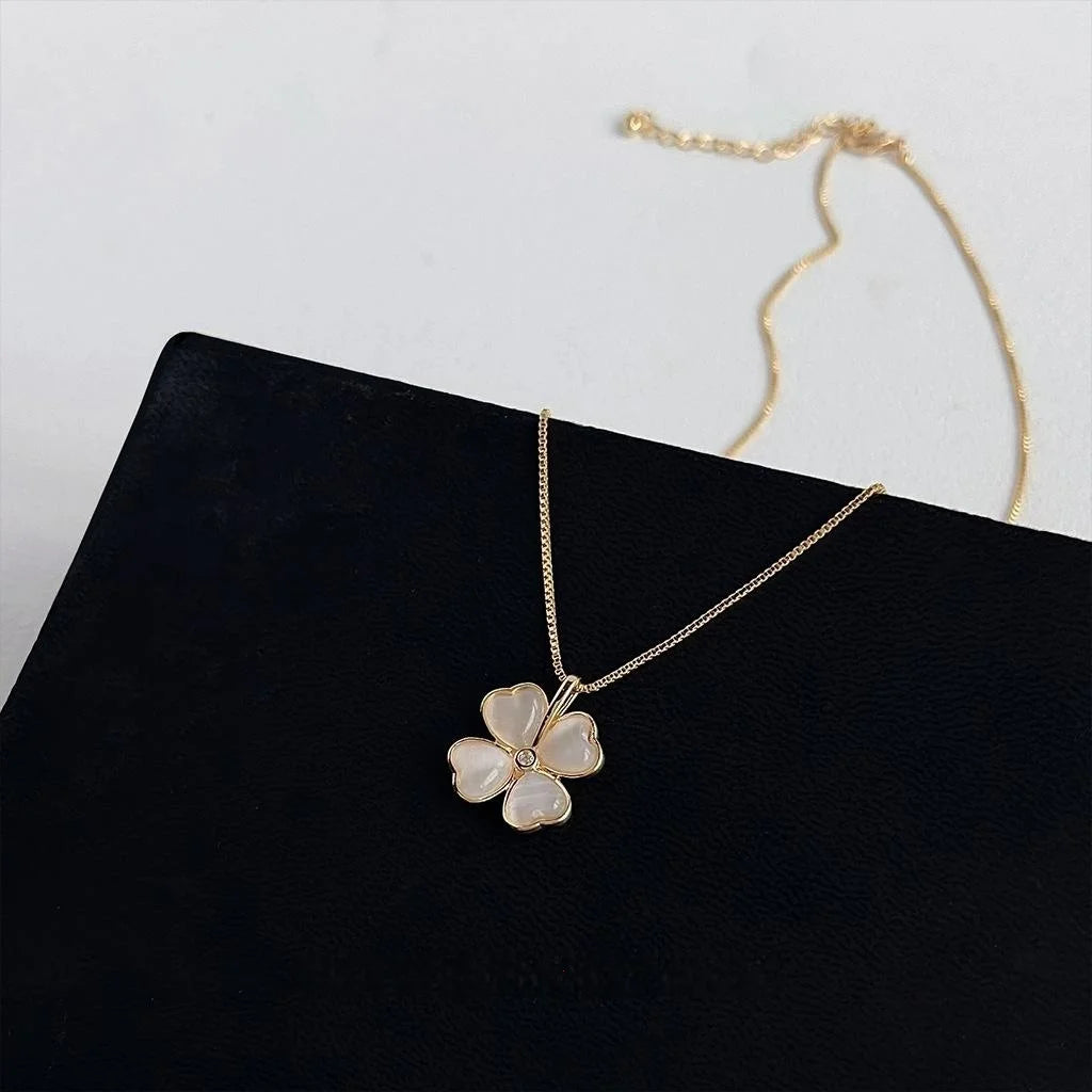 14K Plated Glass Cat Eye Stone Heart Flower Choker Necklace For Women Elegant Minimalist Jewelry