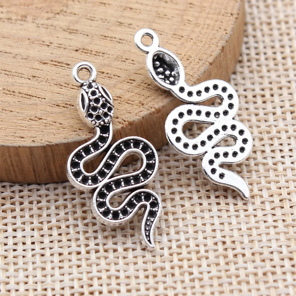 30x13mm 1.4g Antique Silver Zinc Alloy Snake Charm Pendant for DIY Necklace Bracelet Jewelry Making