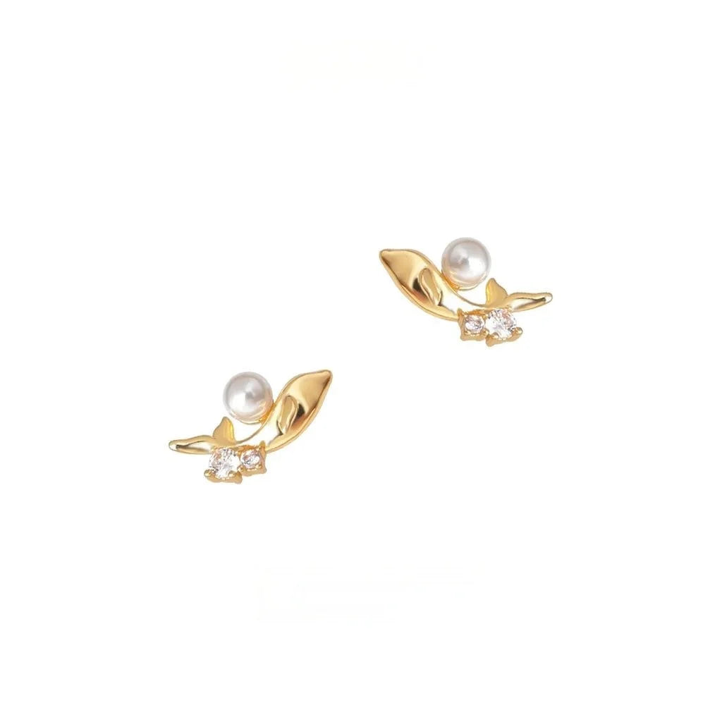 Light Luxury Micro Pave Zircon 14K Plated Copper Whale Stud Earrings