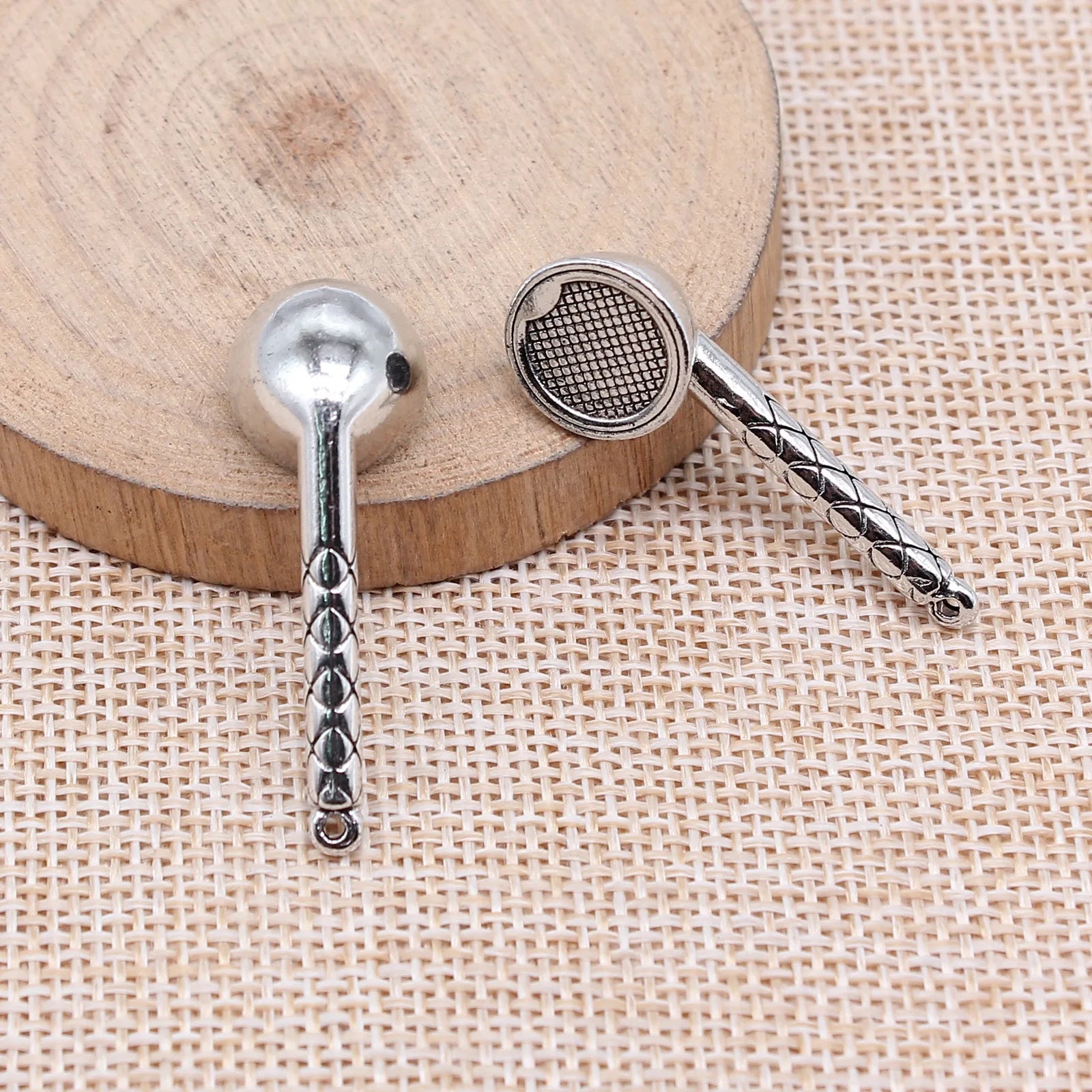 38x13mm 6.3g Antique Silver Zinc Alloy Headphone Charm Pendant for Necklace Bracelet DIY Jewelry