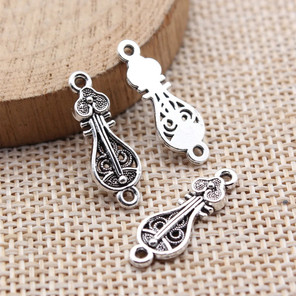 22x7.7mm 0.7g Antique Silver Zinc Alloy Chinese Pipa Connector Charm for DIY Earrings Jewelry