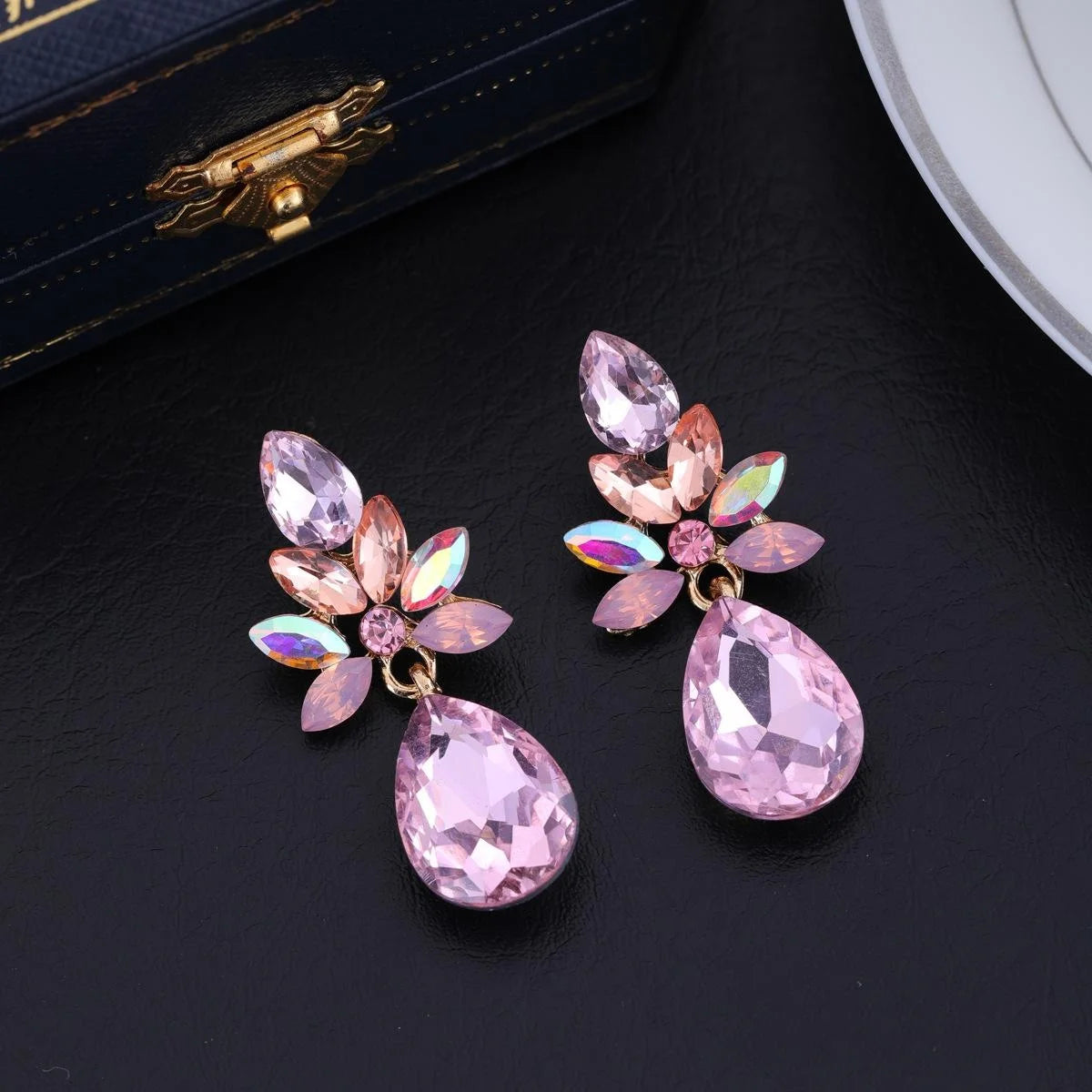 Elegant Alloy Rhinestone Geometric Waterdrop Earrings Luxury Crystal Dangle Studs For Wedding Party Gift