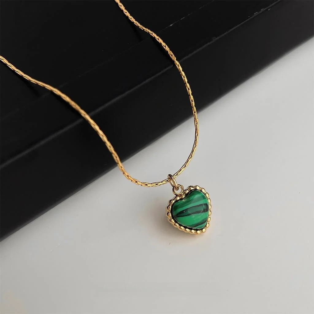 Vintage 18K Gold Plated 304 Stainless Steel Synthetic Malachite Heart Choker Necklace