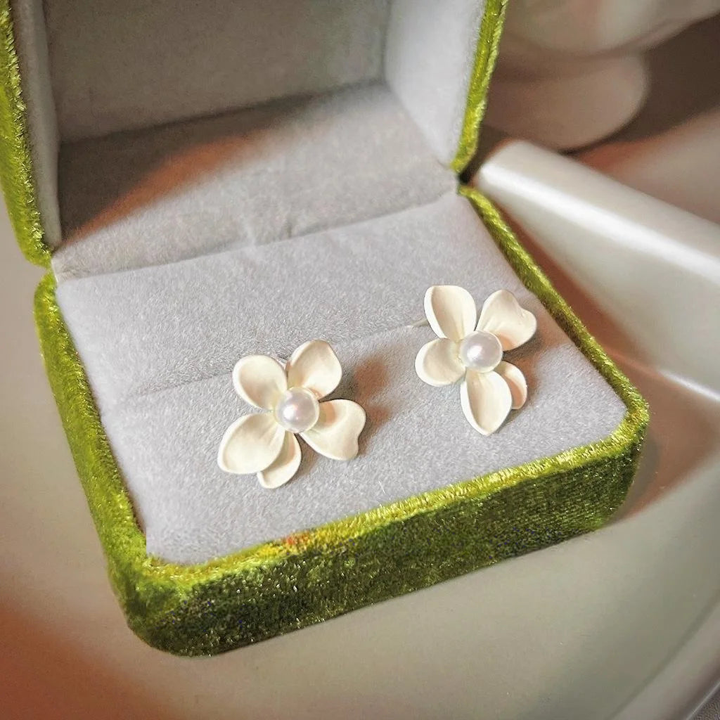 Matte Enamel Floral Alloy Stud Earrings With Silver Plated Pins, Fresh Lily Flower Style
