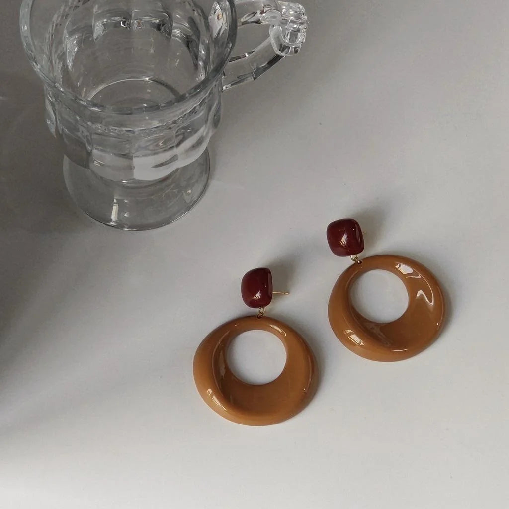 French Vintage Acrylic Round Hoop Drop Earrings Elegant Statement Jewelry