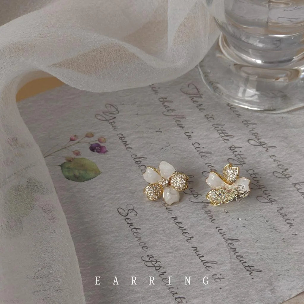 Sweet White Lily Flower Stud Earrings Copper Micro Pave Zircon Enamel Small Floral Jewelry