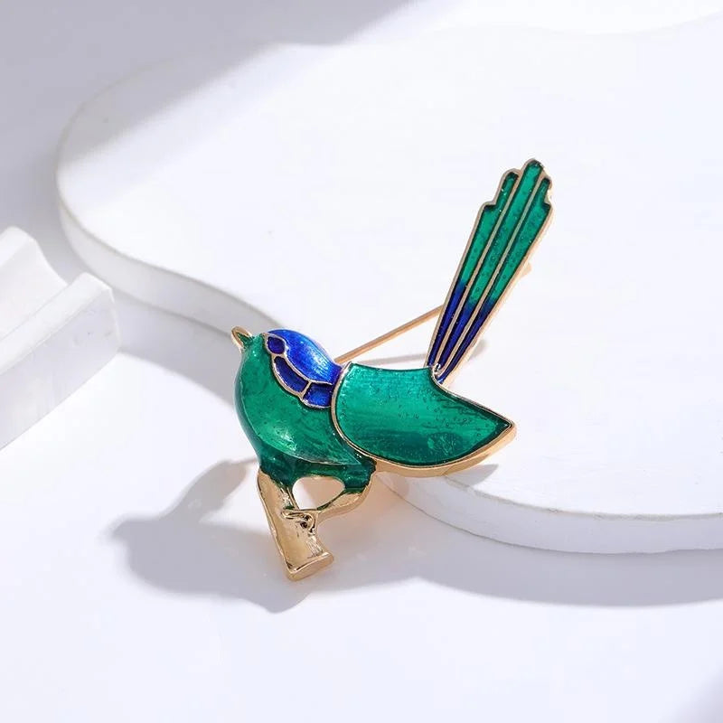 Cute Enamel Bird Brooch With Gold Tone Alloy, 3D Animal Lapel Pin Corsage For Coat Scarf Gift