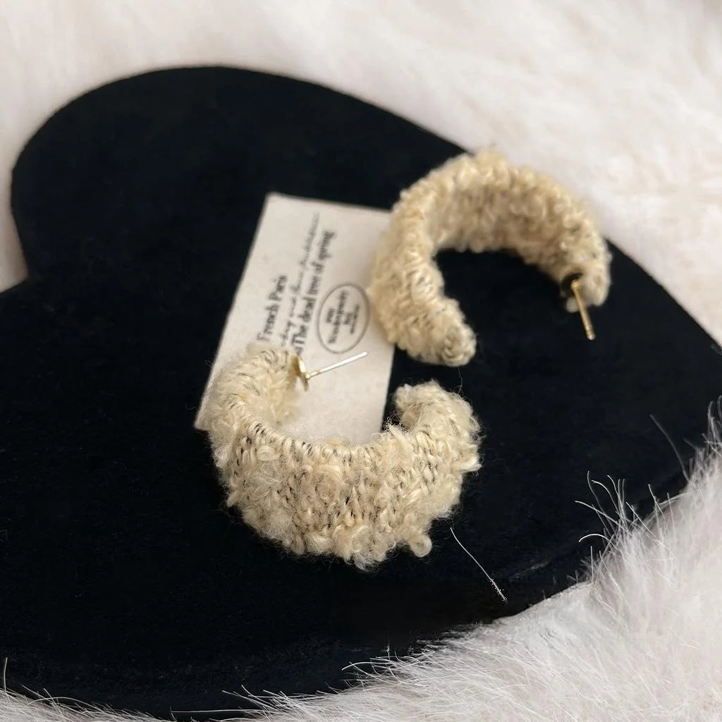 Fuzzy Yarn Wrapped Copper C Shape Geometric Hoop Earrings For Women Winter Chic Commute Jewelry