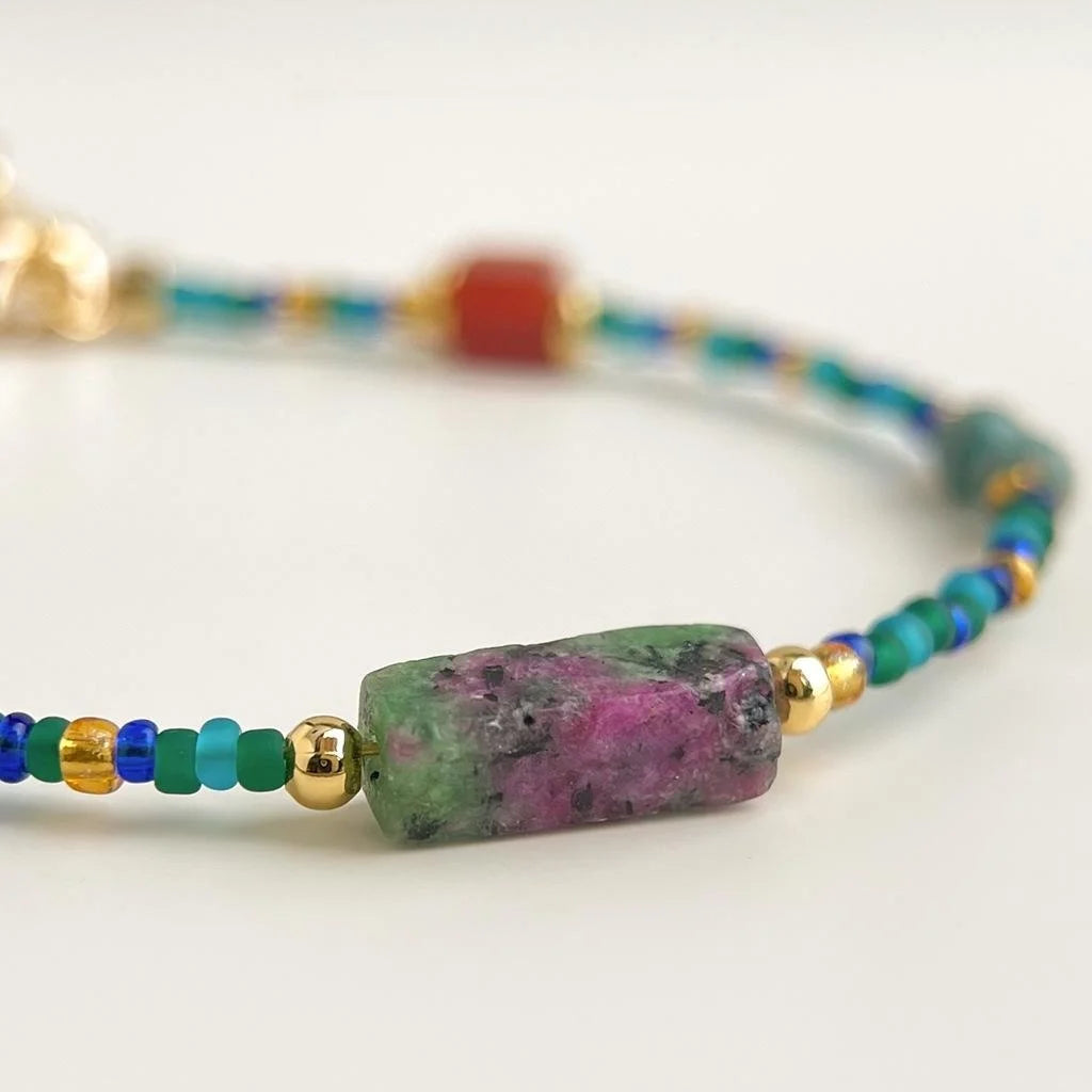 New Chinese Vintage Palace Style Handmade Natural Stone Rice Bead Geometric Bracelet For Women
