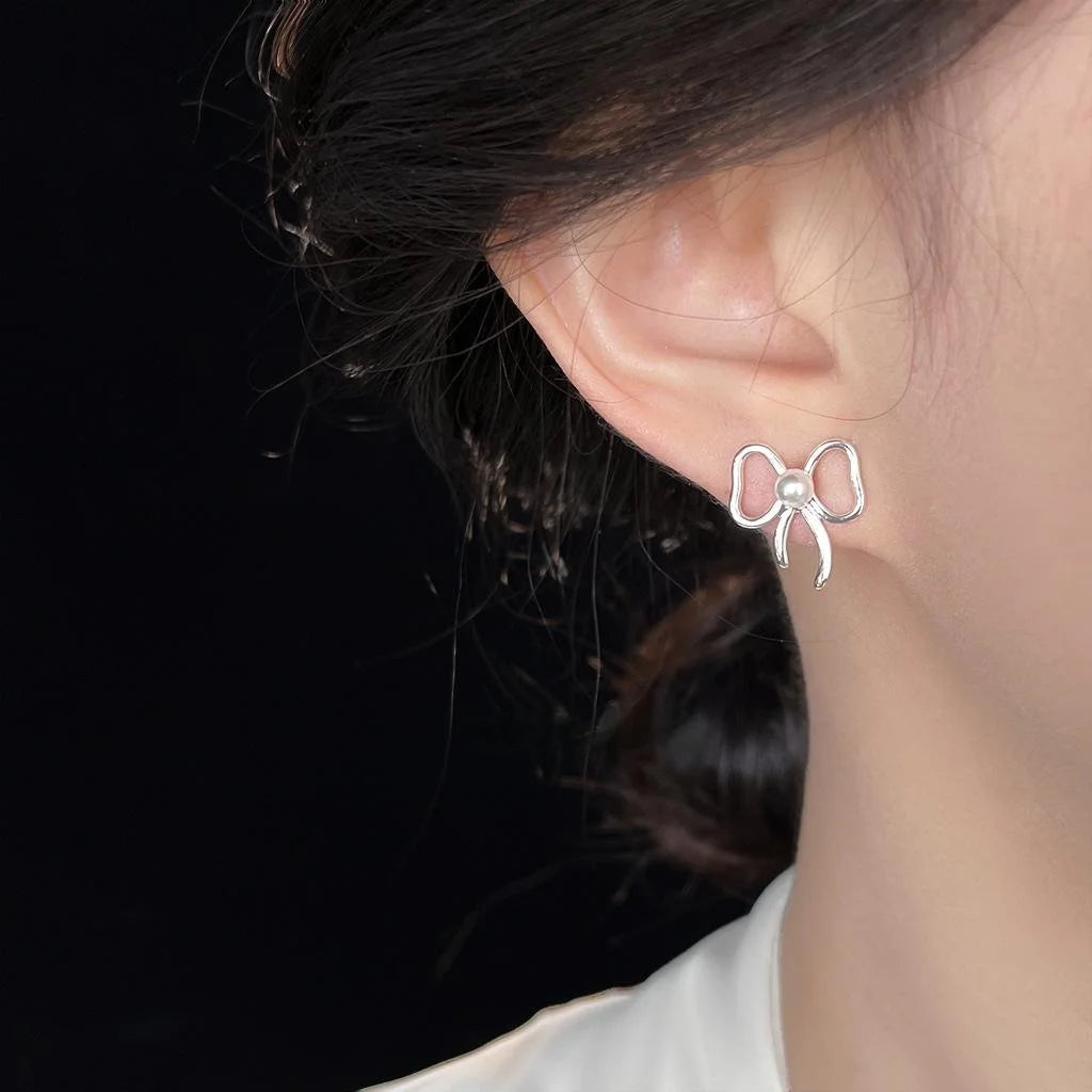 Sweet Cool Bow Knot Stud Earrings Copper Hollow Line Minimalist Women's Jewelry