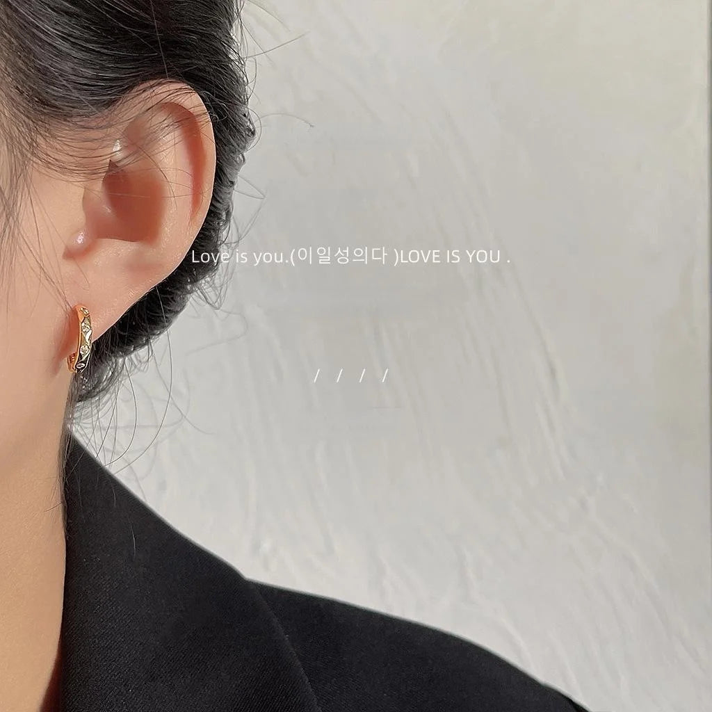 Sweet Cool Copper Micro Pave Zircon Round Hoop Earrings, Geometric Huggie Jewelry For Women