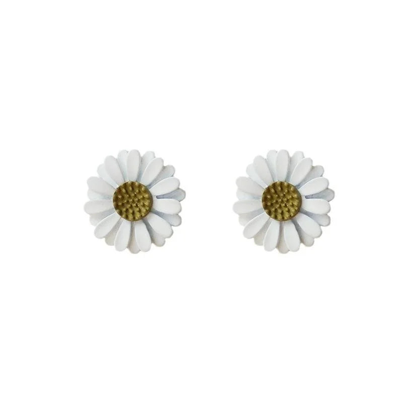Fresh Forest Style White Enamel Daisy Flower Copper Stud Earrings With Silver Plated Pins