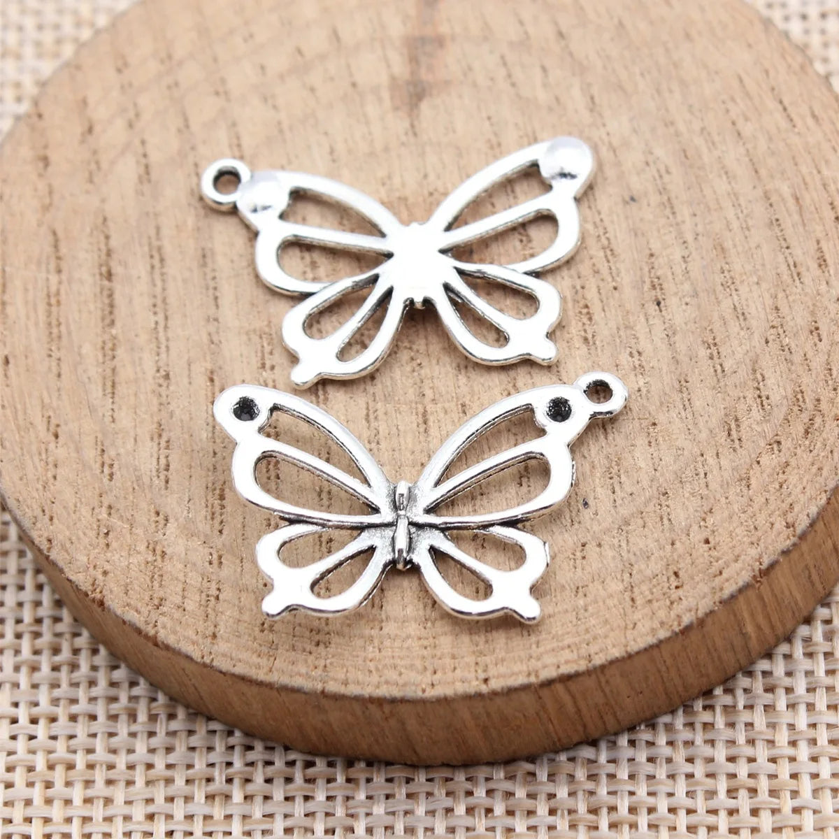 27x18mm 1.4g Antique Silver Zinc Alloy Butterfly Charm Pendant for DIY Necklace Bracelet Jewelry Making