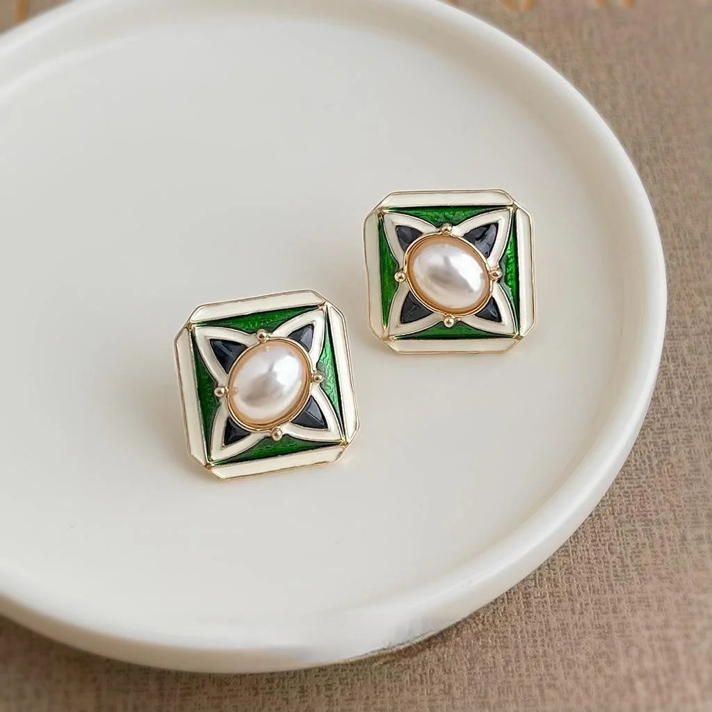 Vintage Geometric Square Pearl Stud Earrings Copper Light Luxury Court Style