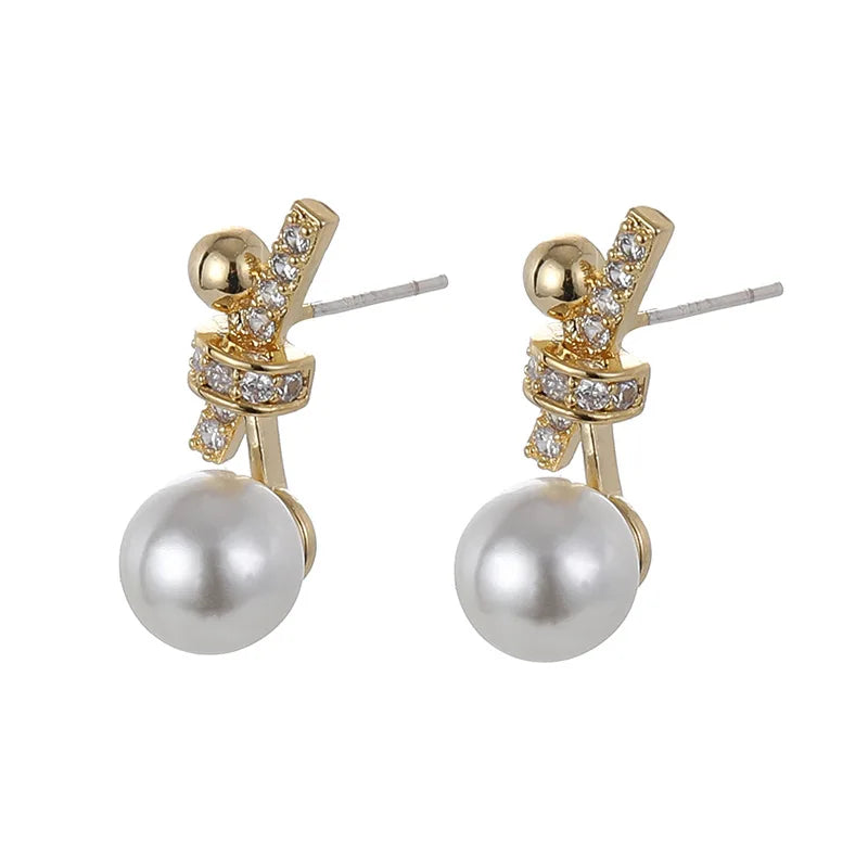 Elegant Pearl Geometric Knot Zircon Alloy Stud & Clip On No Piercing French Luxury Women's Earrings