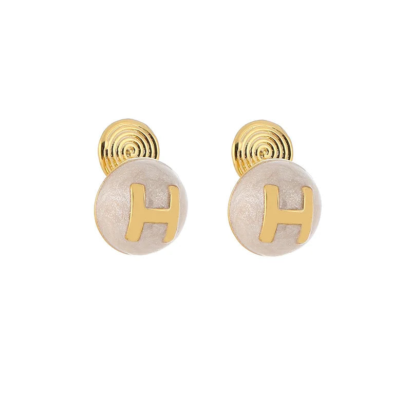 Elegant White Enamel Round Letter H Alloy Stud & Clip On No Piercing Women's Fashion Earrings