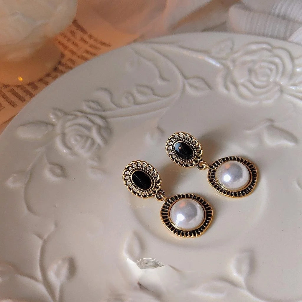 Aged French Vintage Pearl Stud Earrings Copper Geometric Hong Kong Style Fashion Jewelry