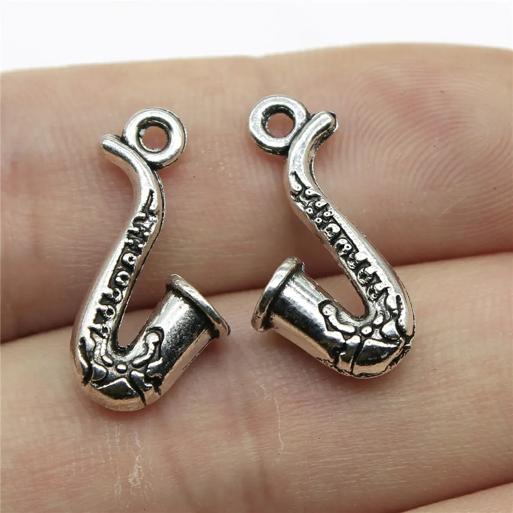 22x11mm 1.7g Antique Silver Zinc Alloy Saxophone Charm Pendant for Music Theme DIY Jewelry Making
