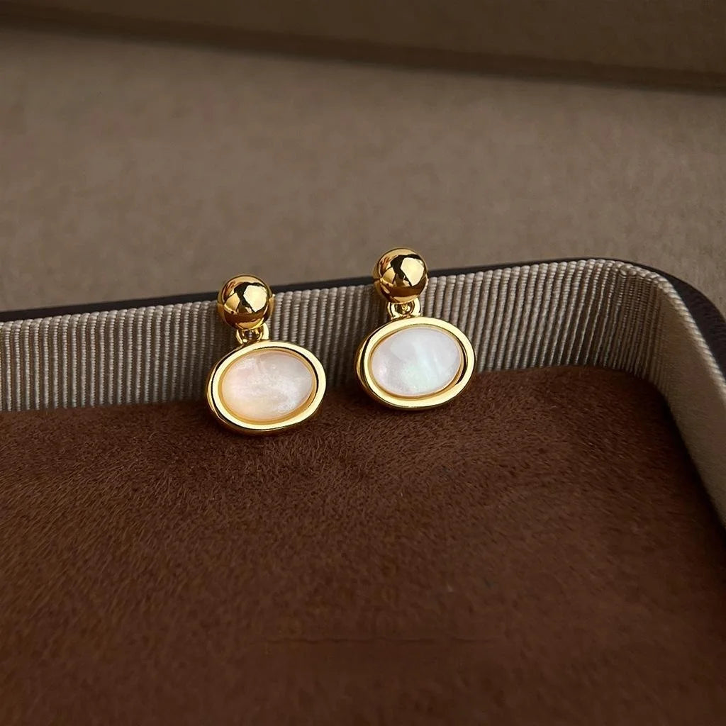 French Light Luxury 14K Gold Plated Copper Oval Stud Earrings For Women