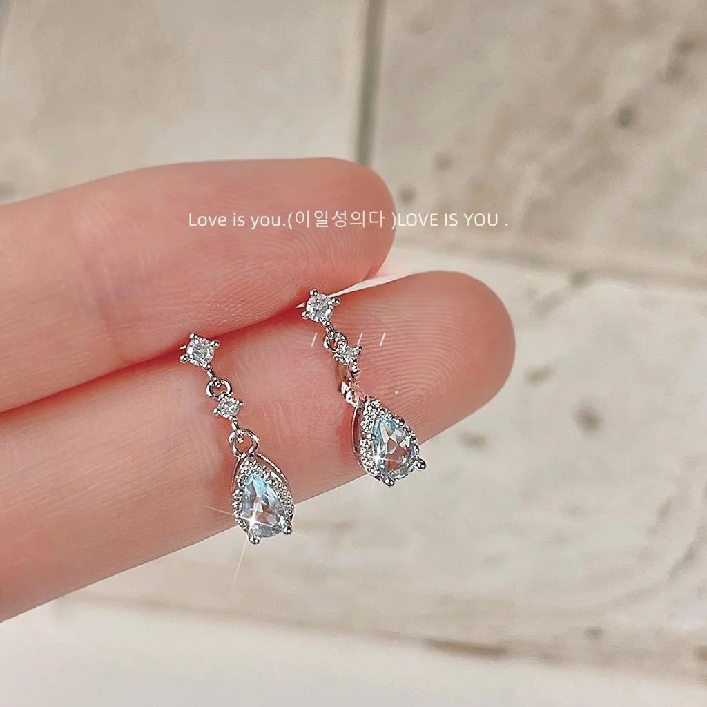 Light Blue Teardrop Zircon Micro Pave Copper Stud Earrings Silver Plated Fashion Jewelry