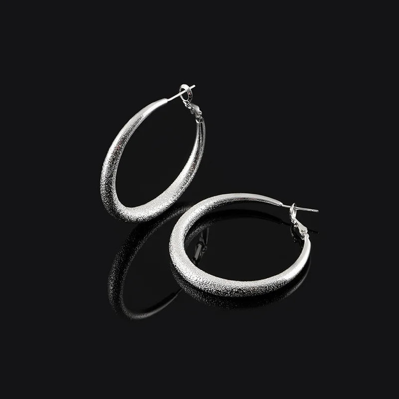 Elegant Frosted Alloy Hoop Circle Stud & Clip On No Piercing Twist Spiral Women's Fashion Earrings