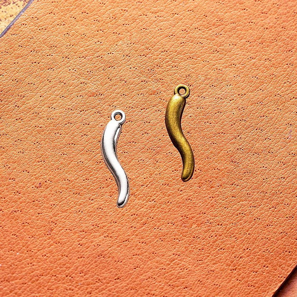21x6MM Antique Silver Zinc Alloy Chili Pepper Double Sided Charm Pendant for DIY Necklace Bracelet Jewelry Making