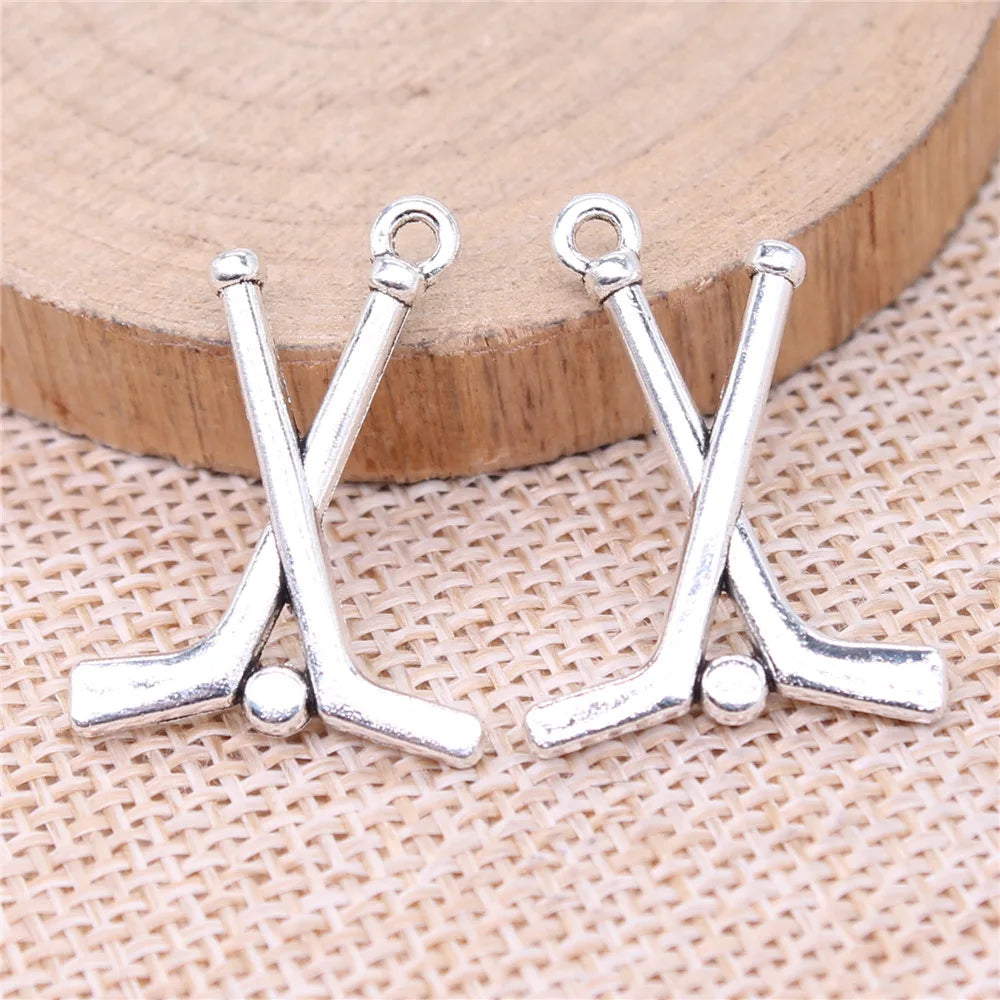 26x19mm 1.85g Antique Silver Zinc Alloy Ice Hockey Charm Pendant for DIY Sports Necklace Bracelet Making