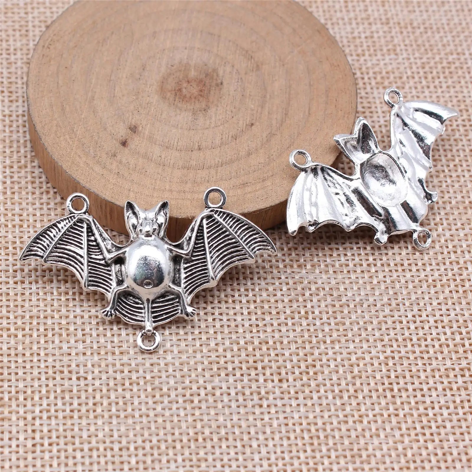 30x48mm 5.1g Multicolor Zinc Alloy Bat Connector Charm for DIY Halloween Necklace Bracelet Making