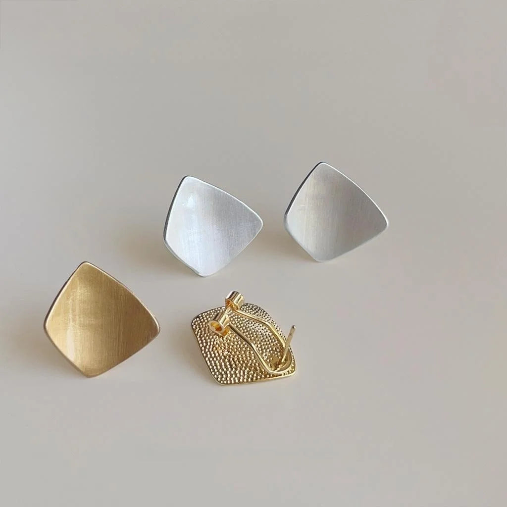 High-End Minimalist Geometric Square Brushed Copper Stud Earrings With Silver Plated Pins