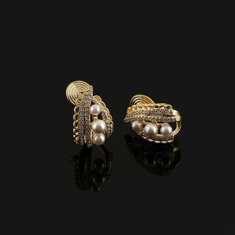 Gold Alloy Lace Fan Shape Pearl Rhinestone Luxury Stud & Clip On No Piercing French Style Earrings