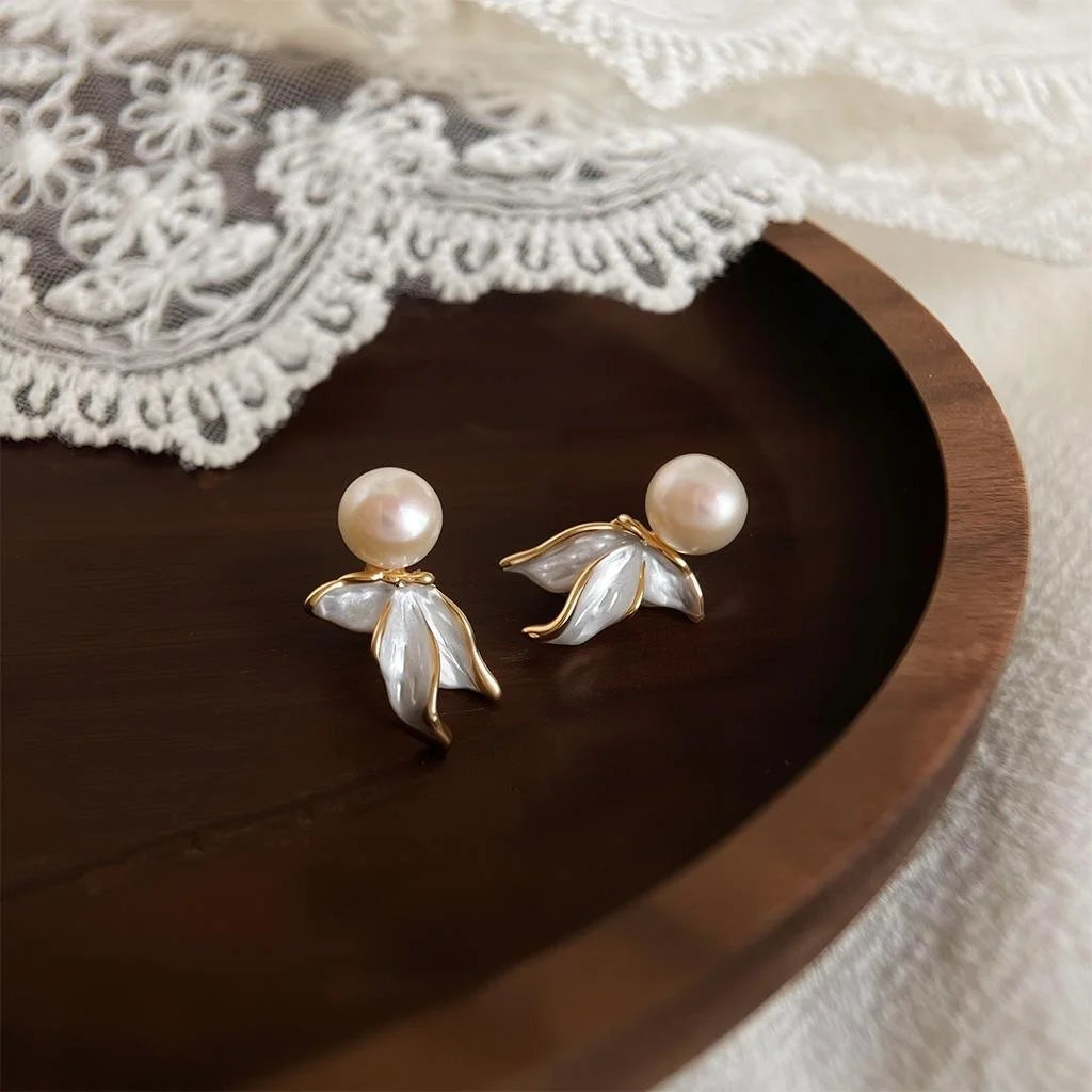 18K Gold Plated Copper Freshwater Pearl Butterfly Flower Stud Earrings Elegant Fashion Jewelry