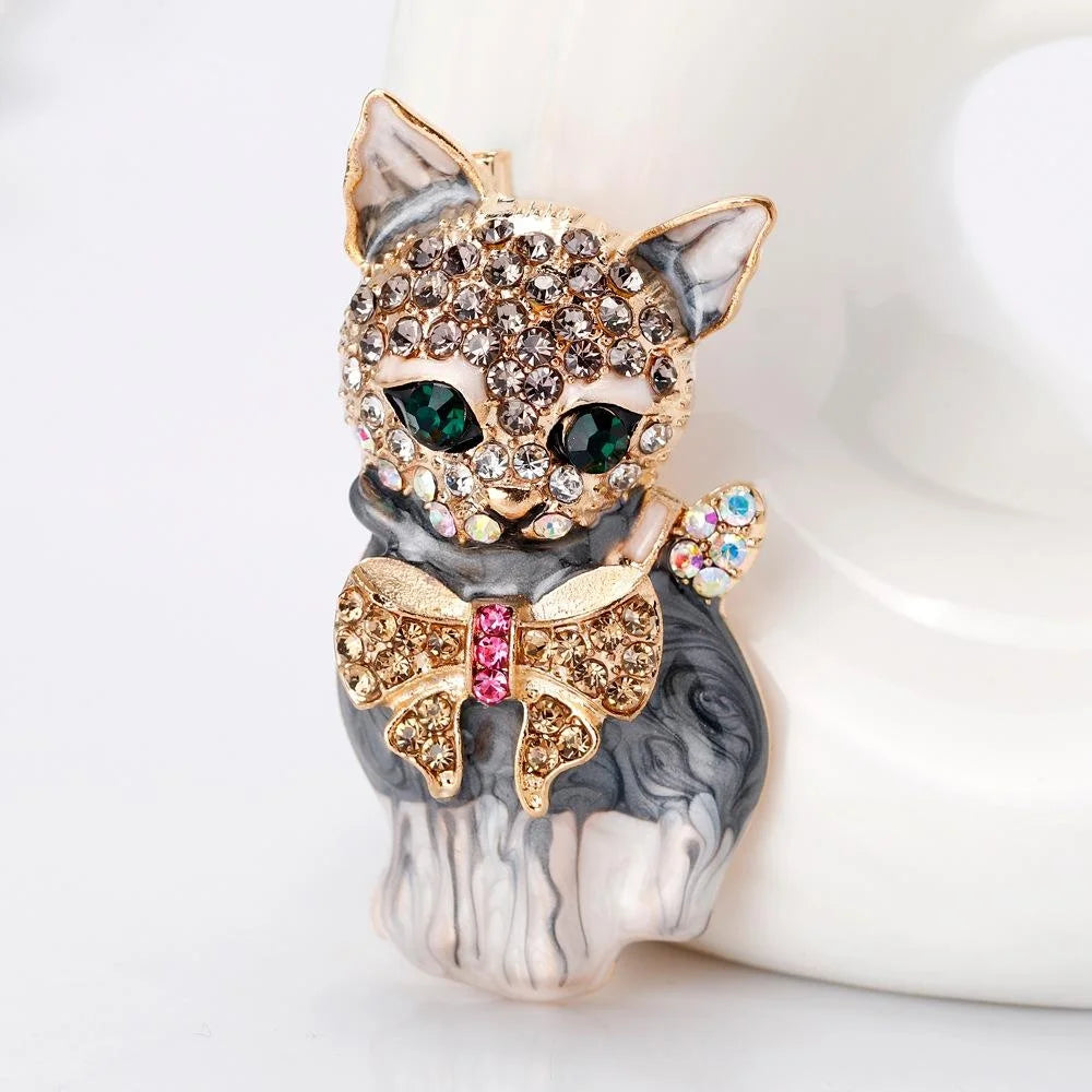 Cute Green Eye Cat Brooch Alloy Rhinestone Enamel Luxury Lapel Pin Corsage Suit Accessory Gift