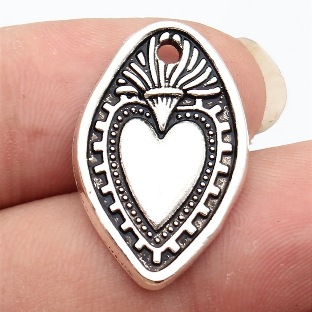 28x17mm 2.9g Antique Silver Zinc Alloy Gothic Heart Charm Pendant for DIY Necklace Jewelry Making