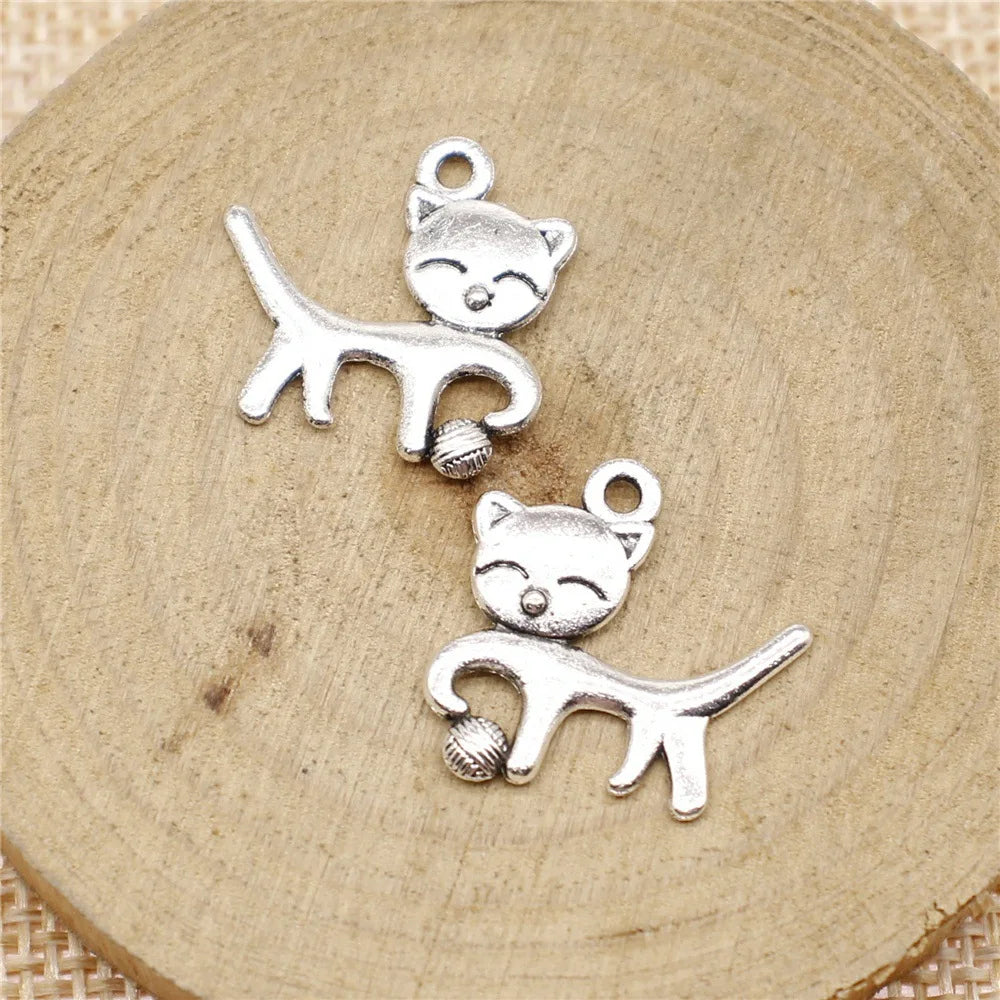 19x18mm 1.3g Multicolor Zinc Alloy Cat Charm Pendant for DIY Clothing and Jewelry Making