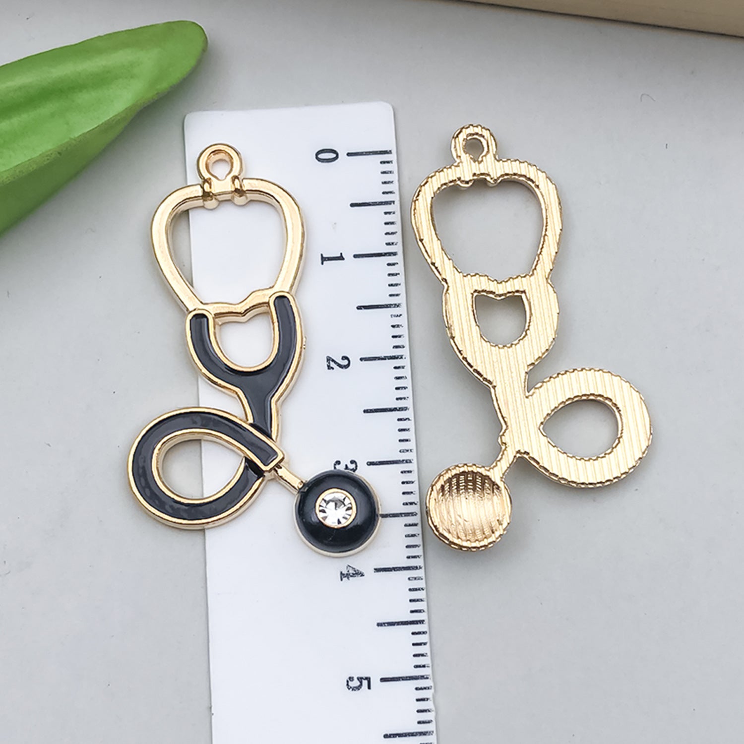 Zinc Alloy Enamel Stethoscope Syringe Heart Charm Pendant for DIY Necklace Keychain