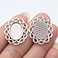 Wavy Edge Oval Pendant Setting 13x18mm in Two Finishes view 1