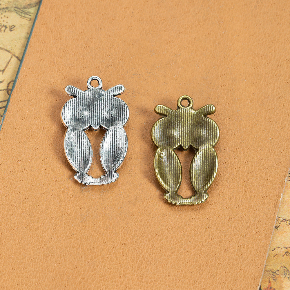 Vintage Alloy Owl Charm Pendant 30x19mm