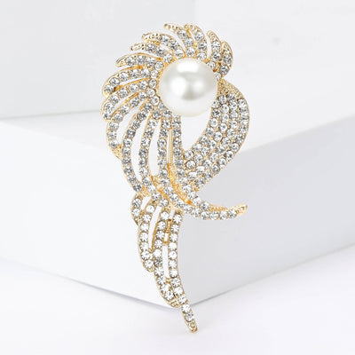Crystal angel wing with pearl shown from the front