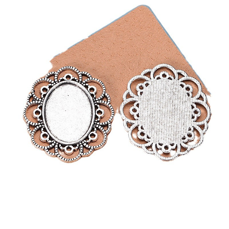 Vintage Lace Cabochon Pendant Setting 41x35mm for 18x25mm Cabochon