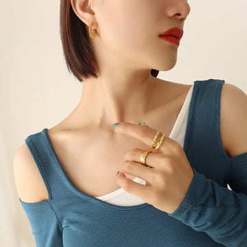 Gold Twisted Rope C-Hoop Stud Earrings Metal Alloy Pair