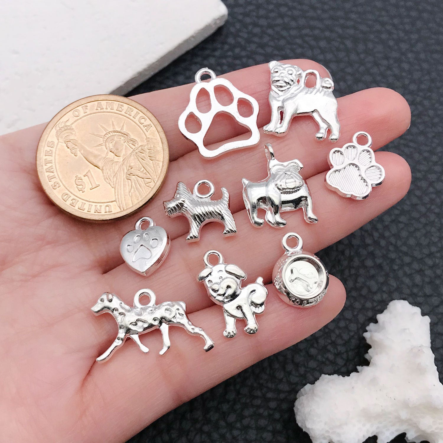 Bright Silver Zinc Alloy Dog Paw Pet Charm Pendant for DIY Necklace Earrings