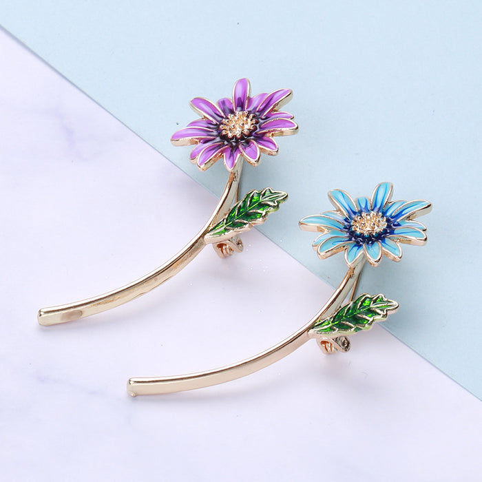 Enamel Daisy Flower Brooch Long Stem Green Leaf Gold Tone